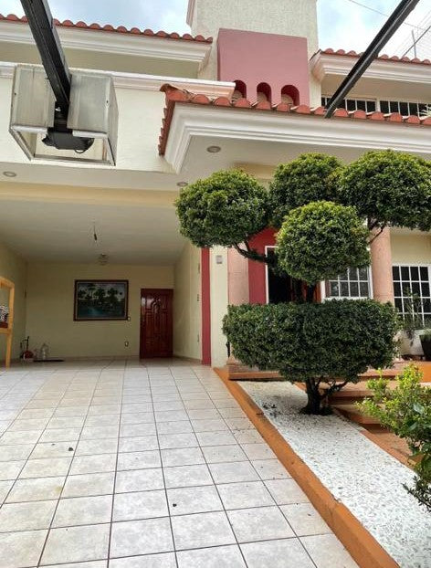 CASA EN RENTA